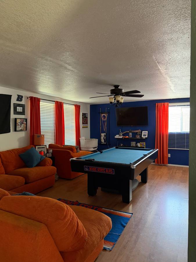 3070 Tattenham Ave photo 4