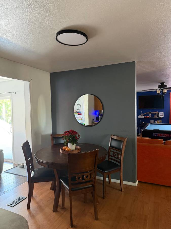 3070 Tattenham Ave photo 5